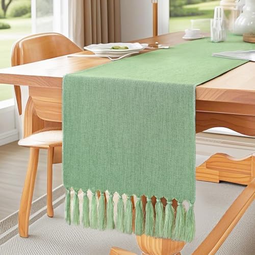 Green Table Runner Design