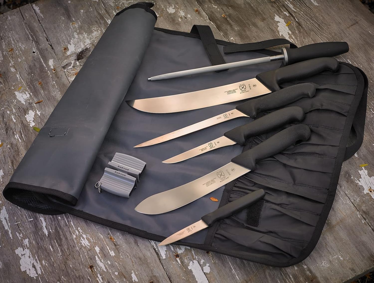 Mercer Culinary 8-Pc Large Field Dressing Kit Camouflage Roll