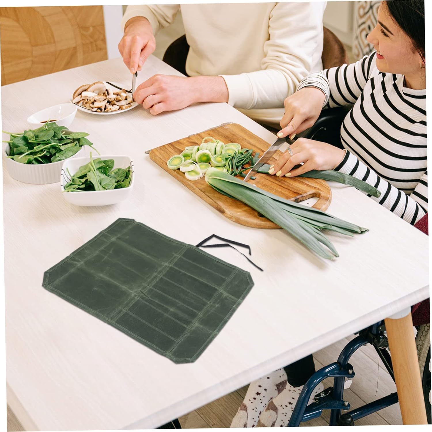 Keep your knives organized