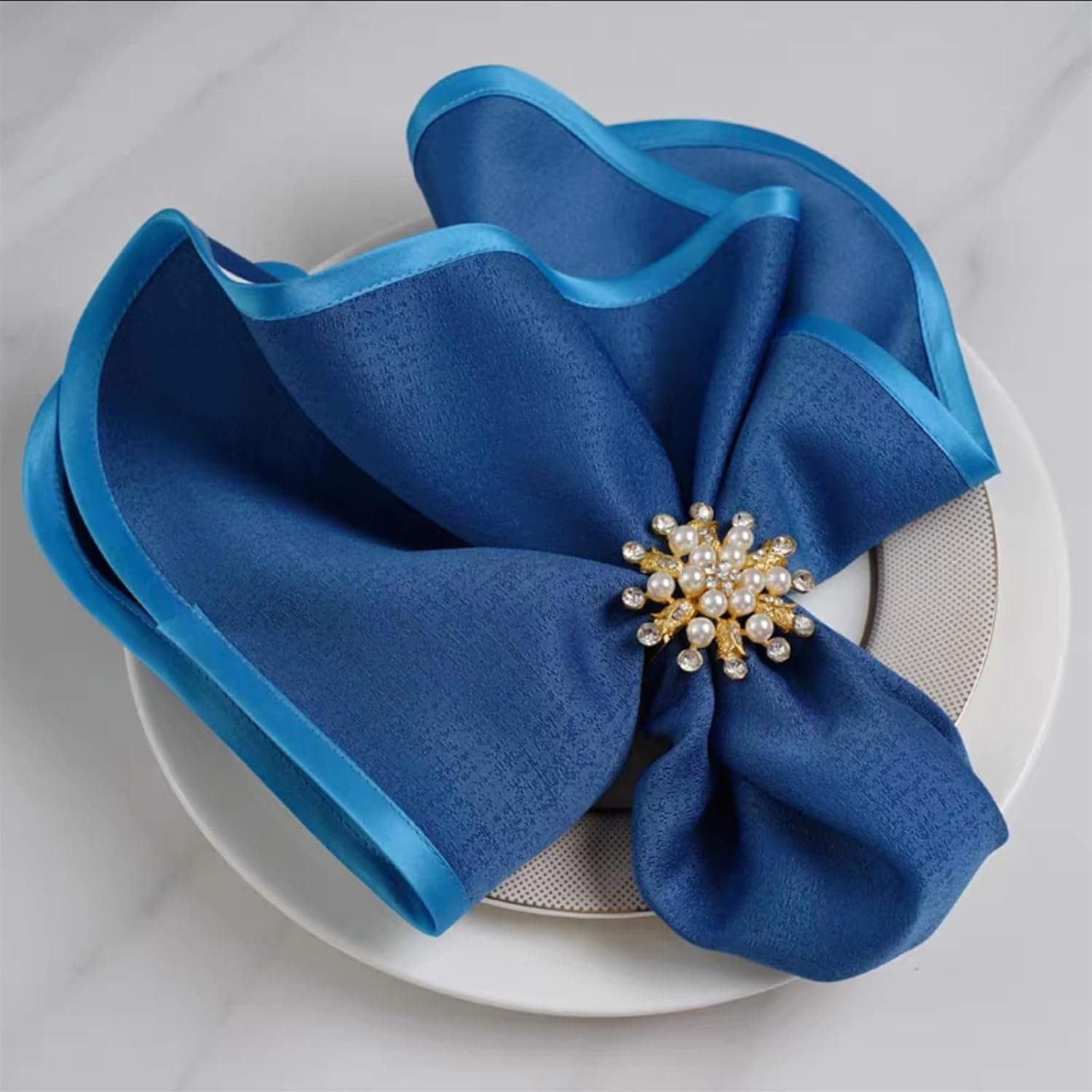 Elegant Gold Napkin Rings Set