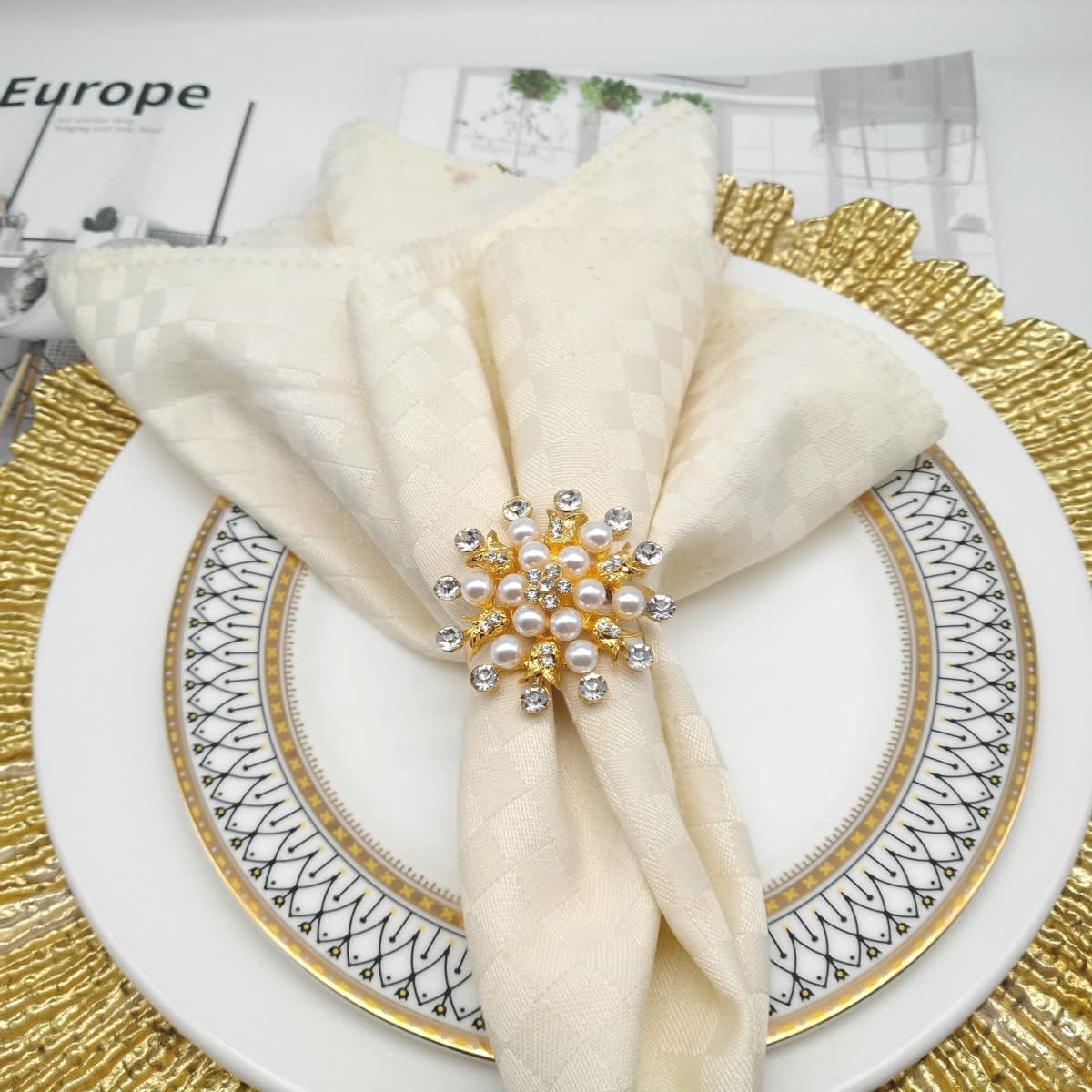 Elegant Gold Napkin Rings Set