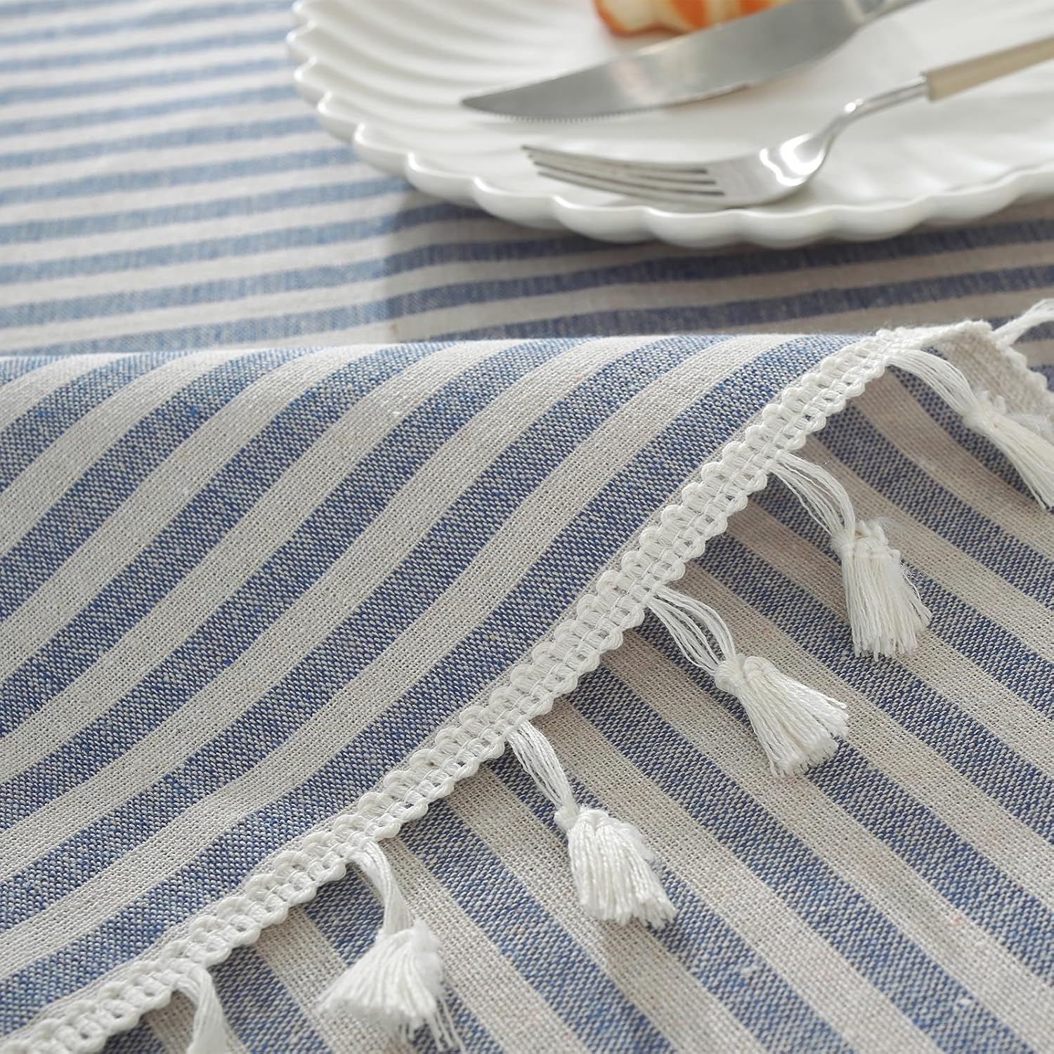 Durable Beautiful 55x102 Tablecloth Set for Dining picnics
