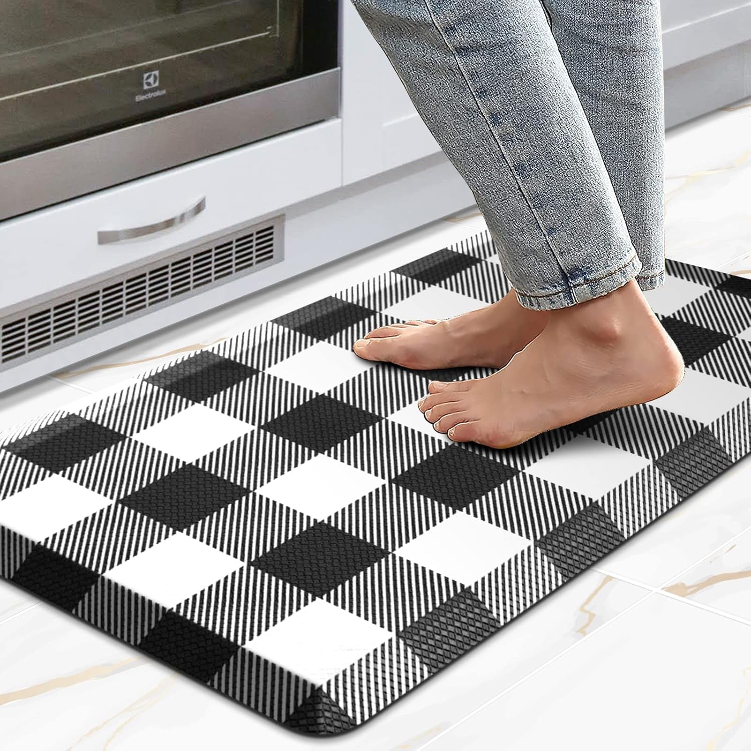 MAYHMYO Anti Fatigue Kitchen Mat 173x28 Black White Buffalo Plaid