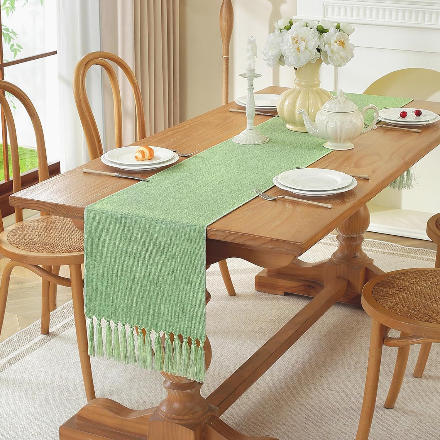 Green Table Runner Design