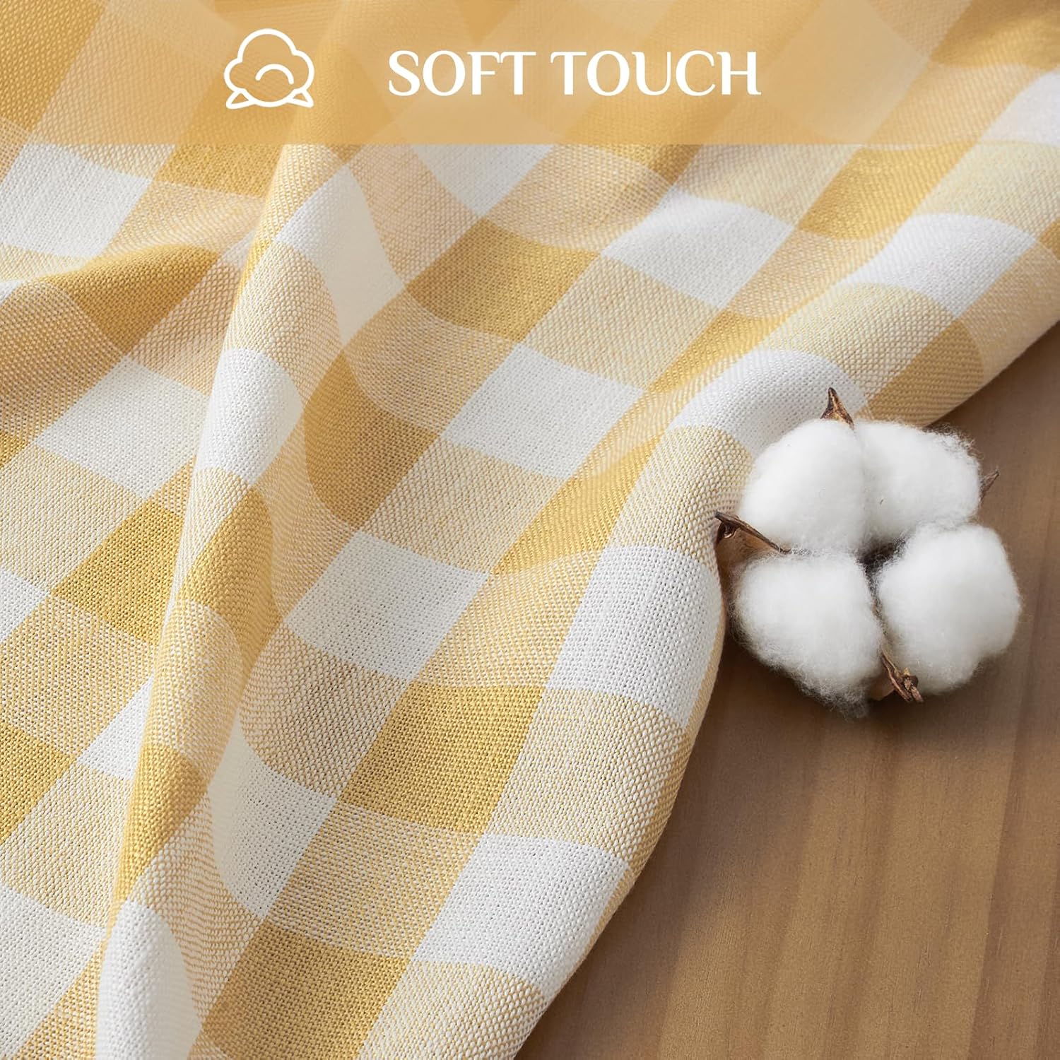 Classic Gingham Tablecloth with Tassels