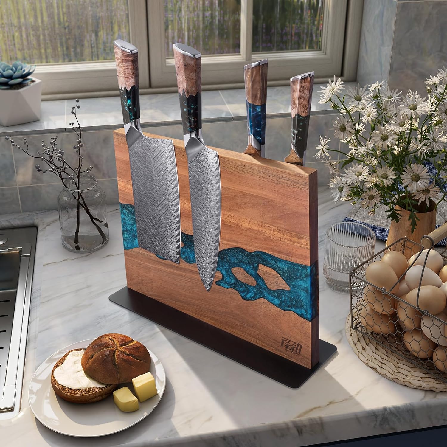 Sturdy Magnetic Knife Holder