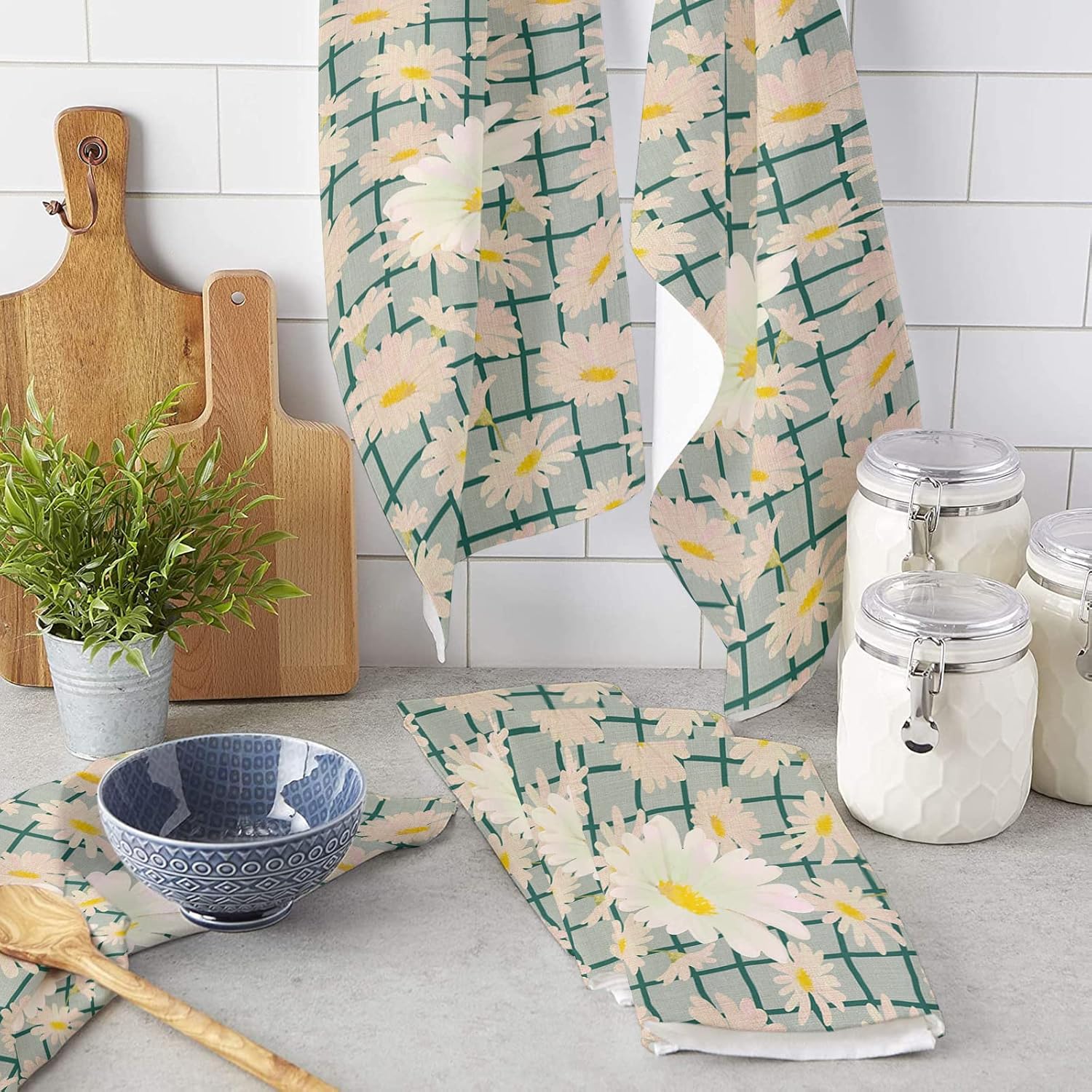 ZOE GARDEN Daisy Green Kitchen Towels Rustic Design 18x28